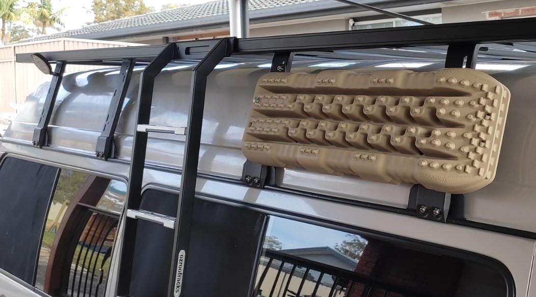 1x OZ179 Roof Rack Ladder 179.5CM