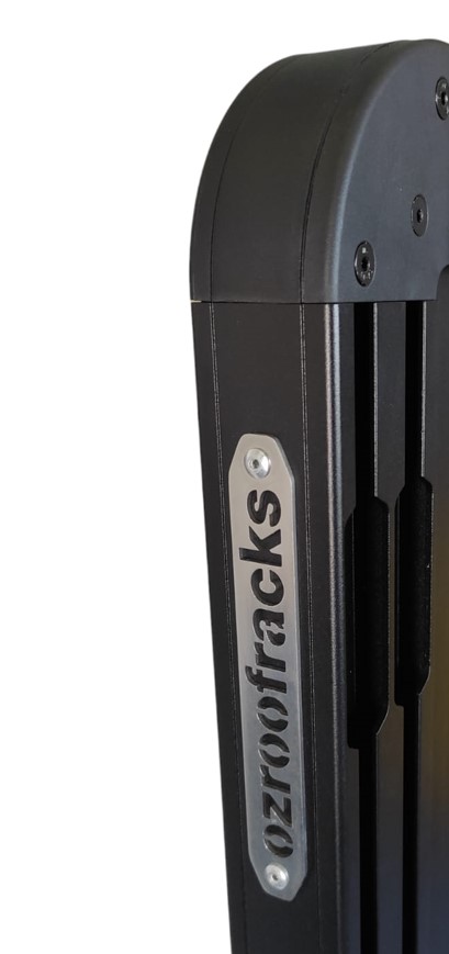 1x OZ310 Tradesman Roof Platform 1330x3100MM for Hiace 100 and Hiace 200 Series