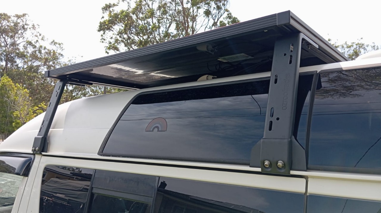 4x OZ4040 Black Anodized 6063-T5 Aluminium Extrusion T-Slot Profile