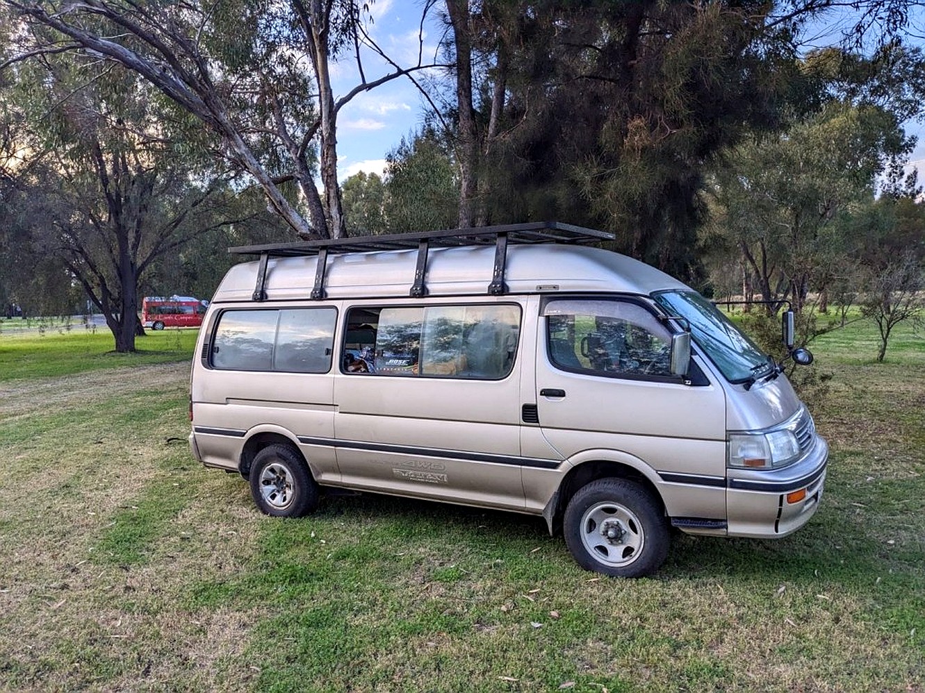 Ozroofracks | Mazda T3500 Roof Racks
