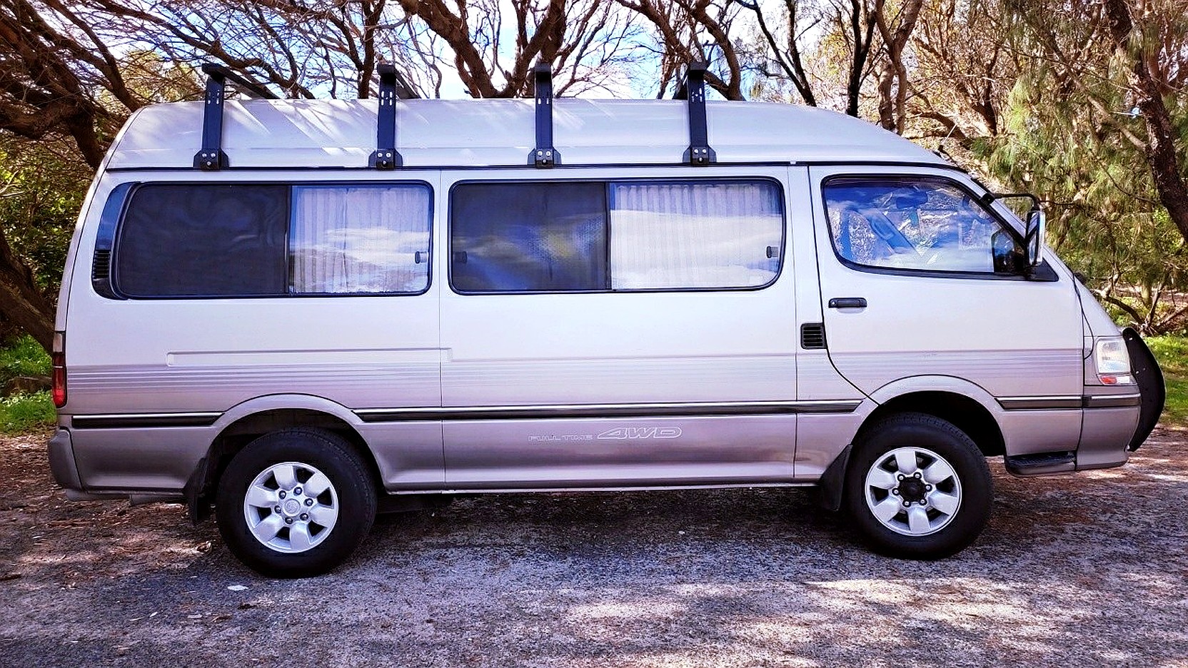 Ozroofracks | Toyota Hiace High Roof Roof Racks